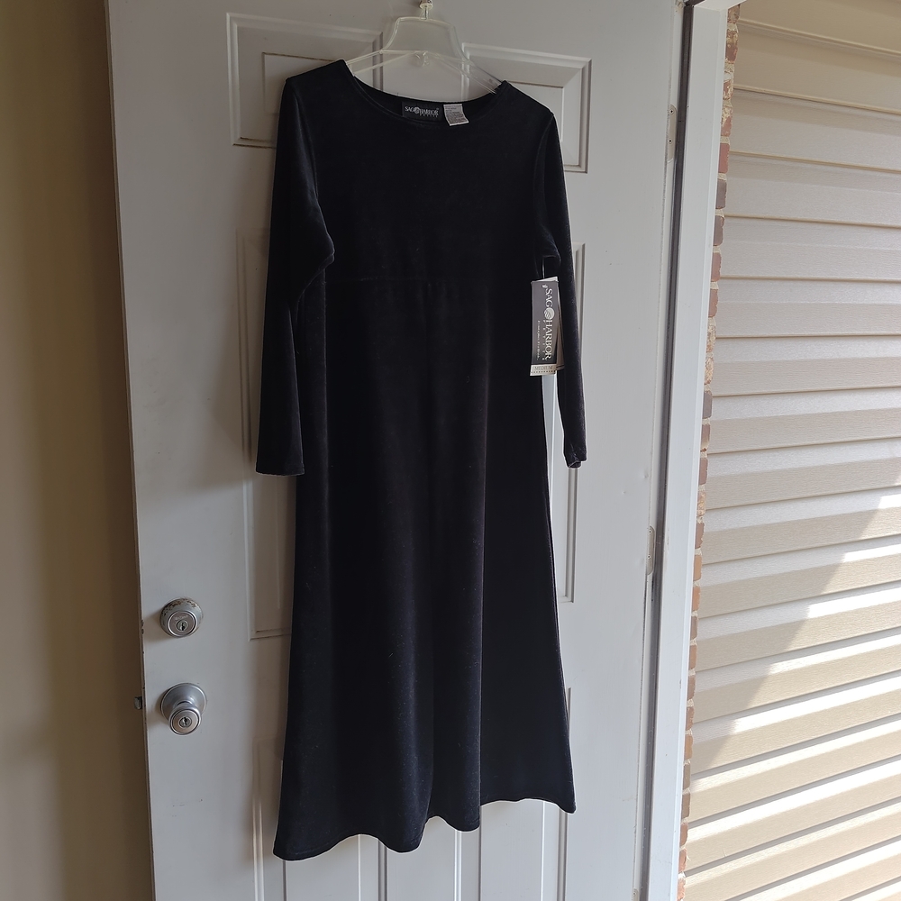 Vintage Sag Harbor Black Long Sleeve Maxi Dress Petite